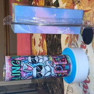 20 oz tumbler (chilling with my peeps)